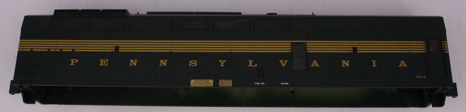 Lionel 24510-7 #9744-B PRR Shark Nose B Unit Shell
