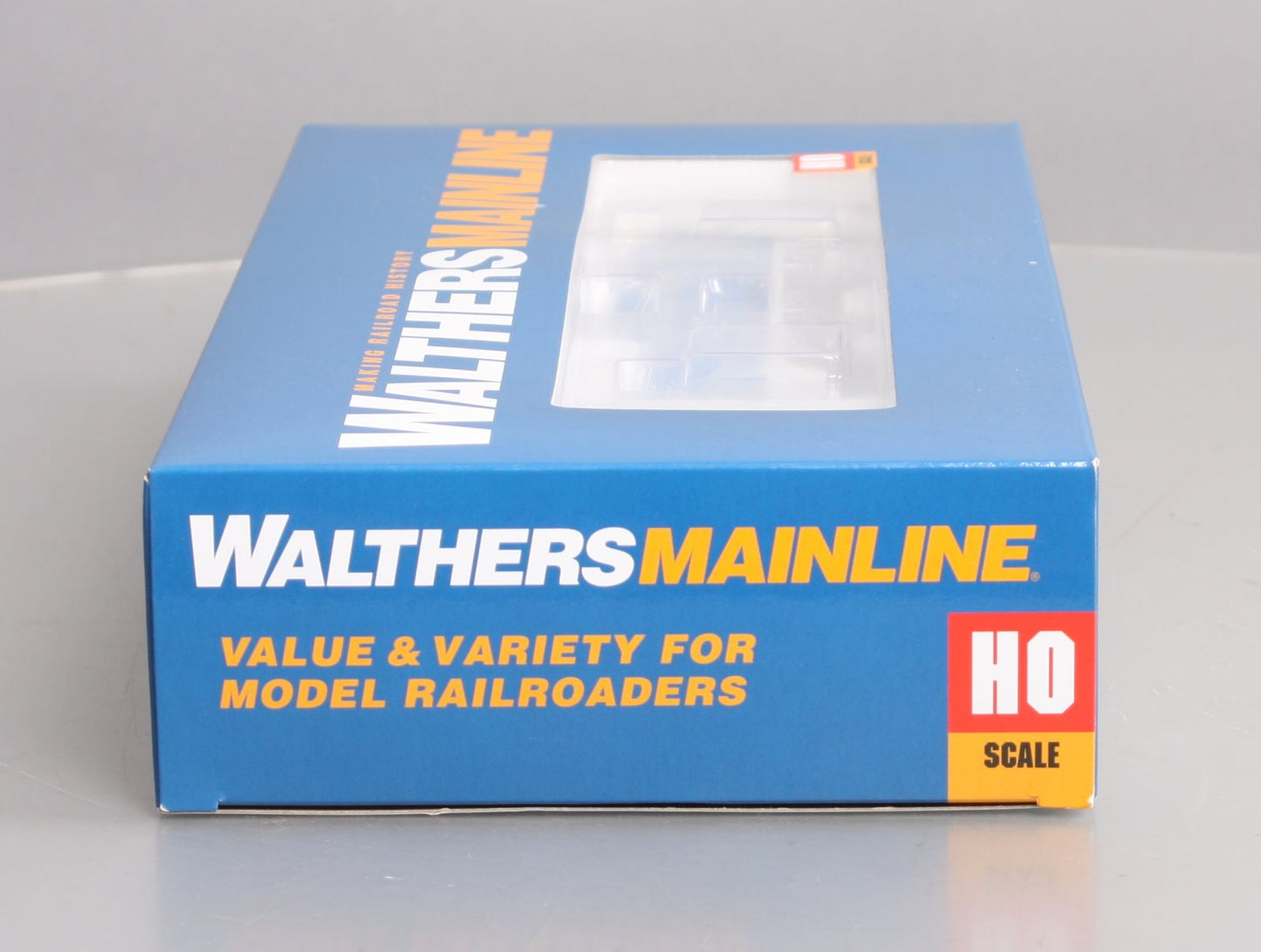 Walthers 910-20608 HO Union Railroad EMD NW2 Diesel with DCC/Sound #545