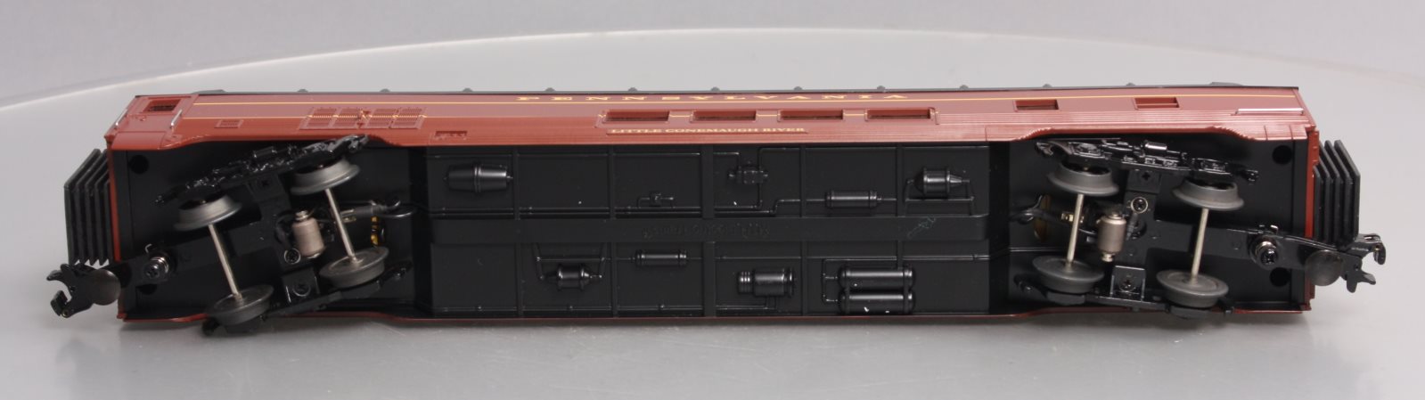 MTH 30-67487 O Pennsylvania 60' Streamlined ABS Full-Length Vista Dome Car