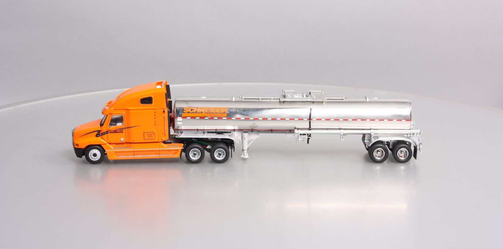 Sword Models SW3001-SCH 1:50 Schneider National Freightliner Tractor LN/Box