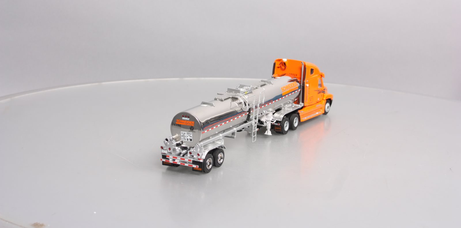 Sword Models SW3001-SCH 1:50 Schneider National Freightliner Tractor LN/Box