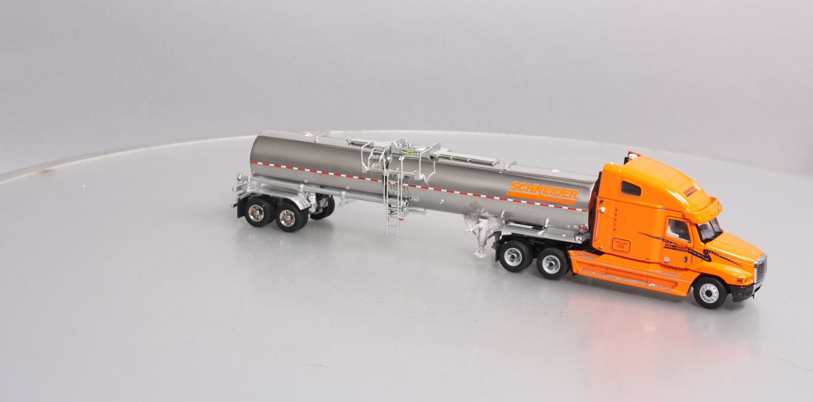 Sword Models SW3001-SCH 1:50 Schneider National Freightliner Tractor LN/Box