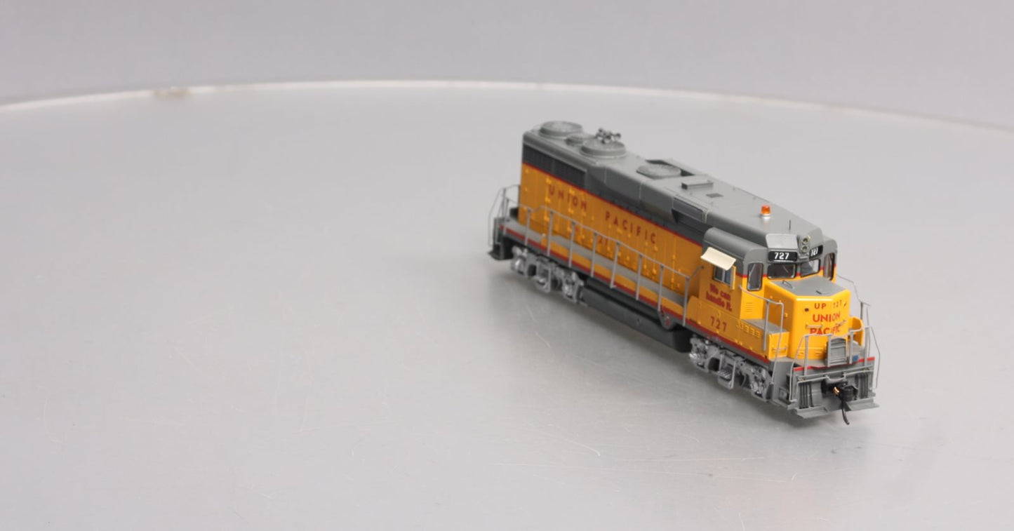 Walthers 920-48865 HO Union Pacific EMD GP30 Diesel Locomotive #727
