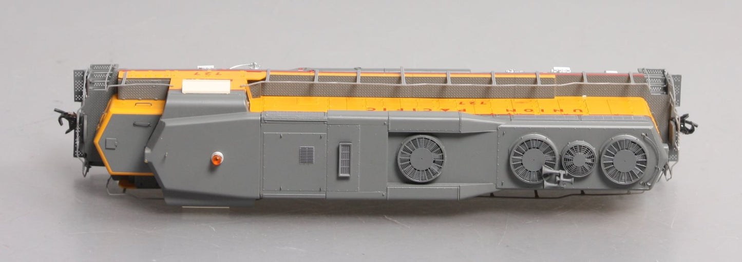 Walthers 920-48865 HO Union Pacific EMD GP30 Diesel Locomotive #727