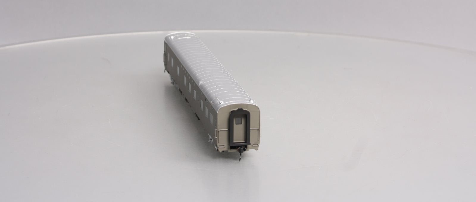 Walthers 920-9328 HO Santa Fe 85' P-S Valley 6-6-4 Sleeper-Standard