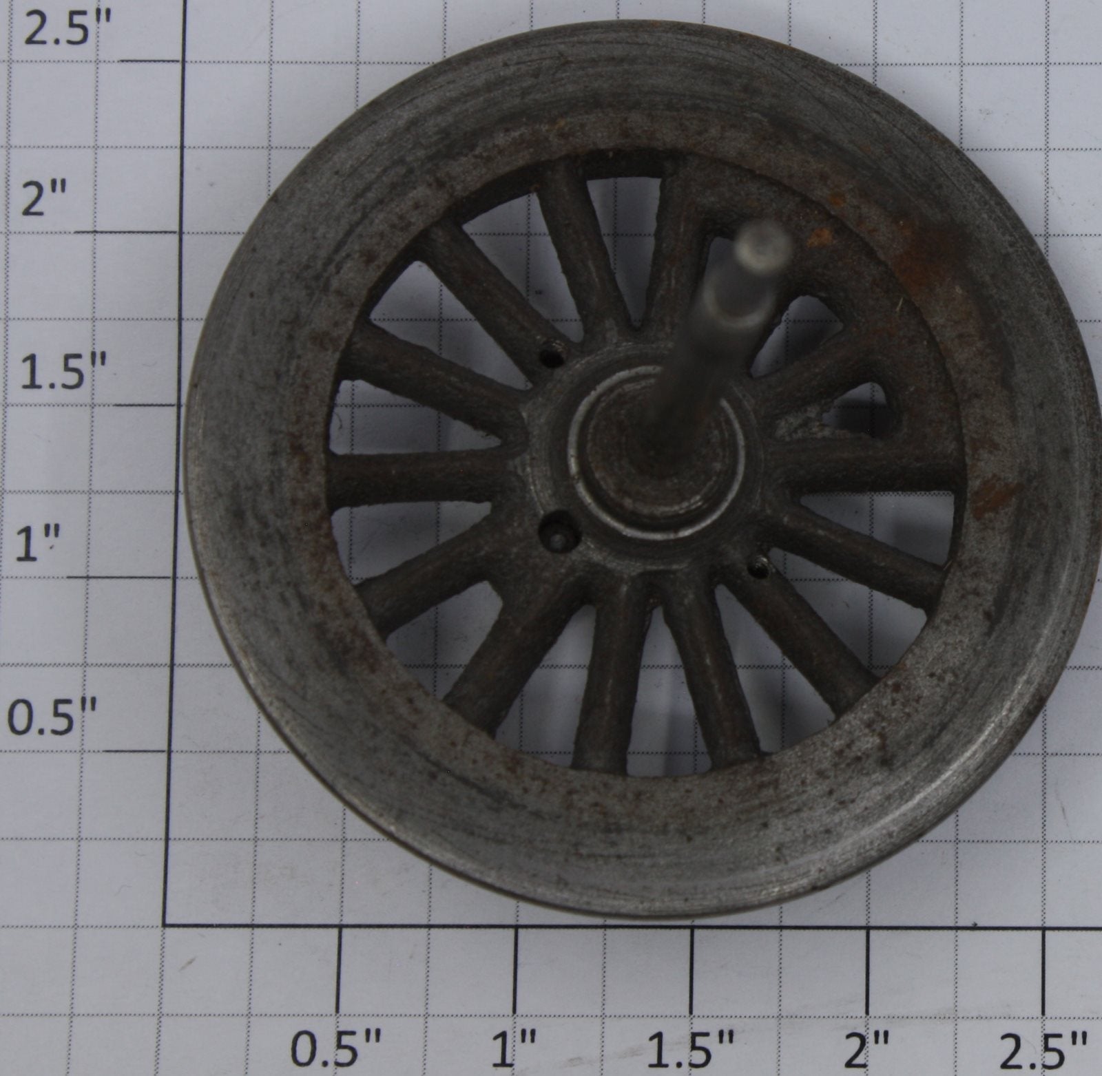 Lionel 5L-40 Iron Thick Rim Spoked 2-5/8