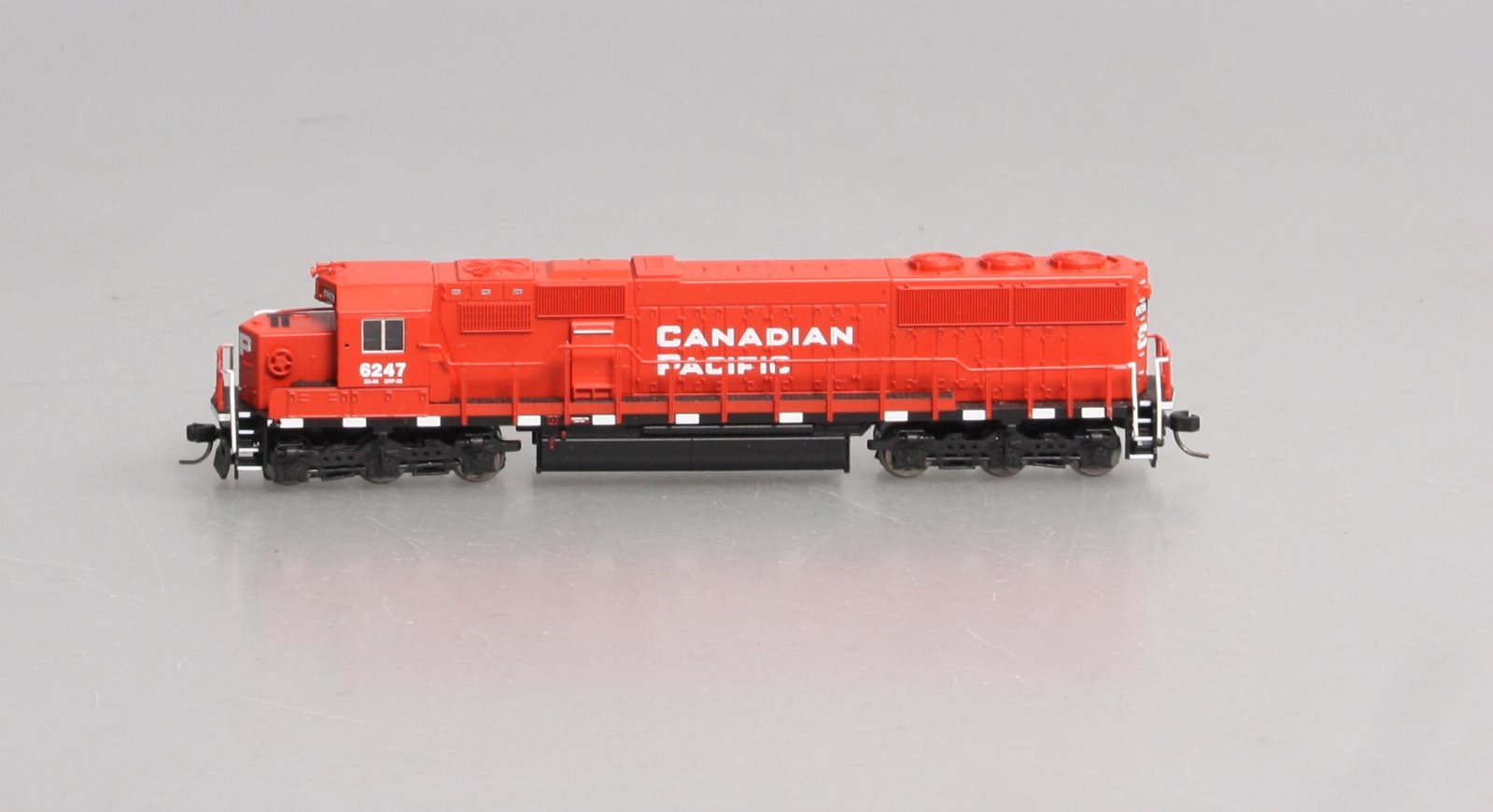 Atlas 40003975 N Canadian Pacific SD-60 Diesel Locomotive DCC & Sound #6247