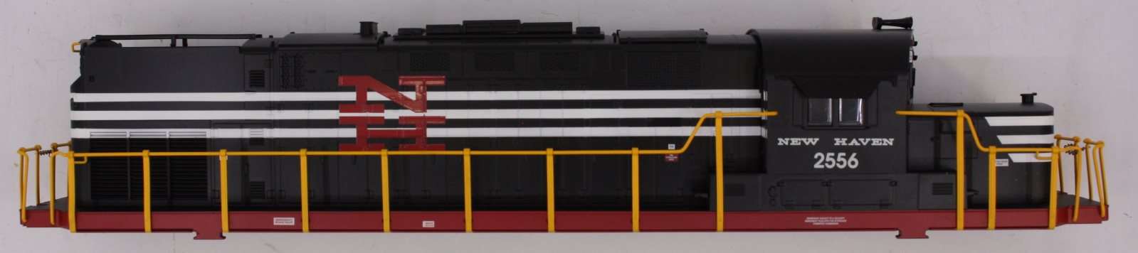 Lionel 28507-7 New Haven C-420 Shell #2556