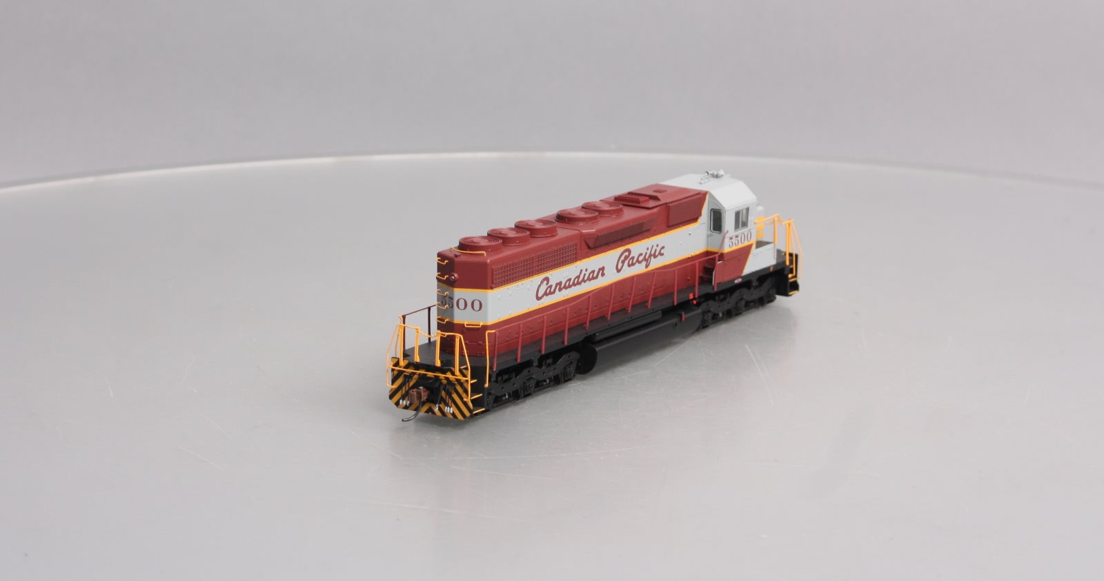 Athearn 98860 HO Canadian Pacific SD40 Diesel Loco w/DCC & Sound RTR #5500
