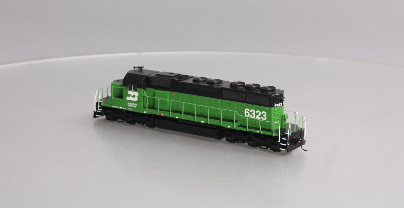 Athearn 93579 HO Scale Burlington Northern SD40 Diesel Locomotive #6323 LN/Box