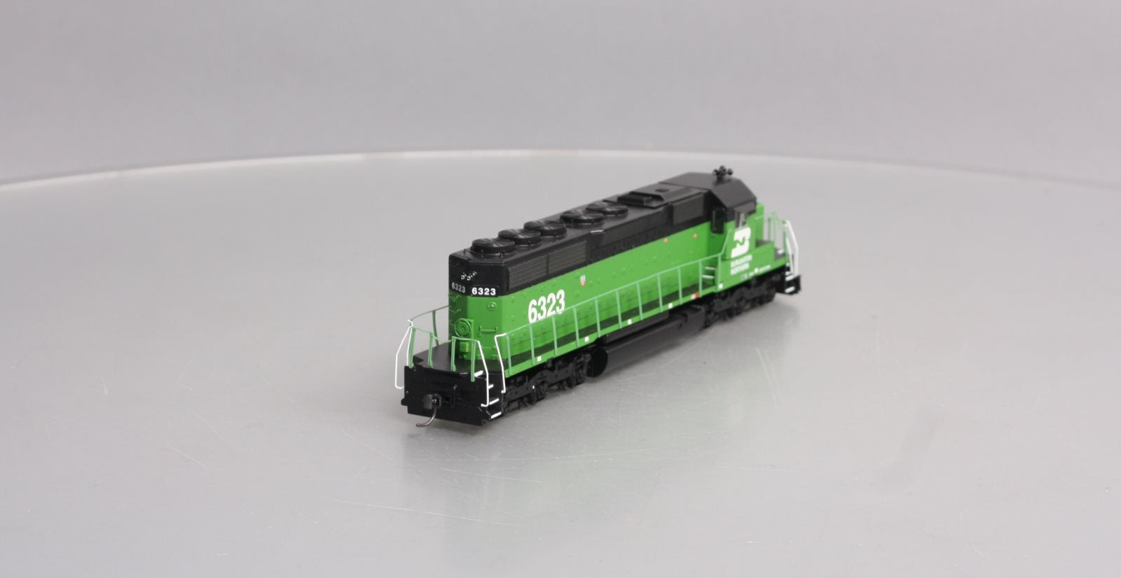Athearn 93579 HO Scale Burlington Northern SD40 Diesel Locomotive #6323 LN/Box