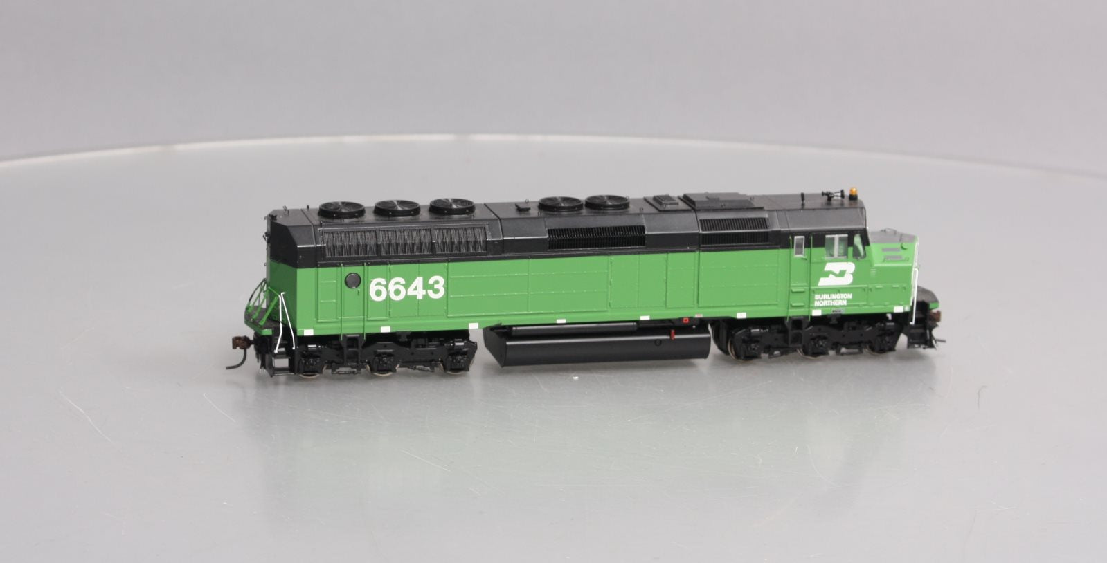 Athearn G67519 HO Burlington Northern F45 Diesel Locomotive #6643