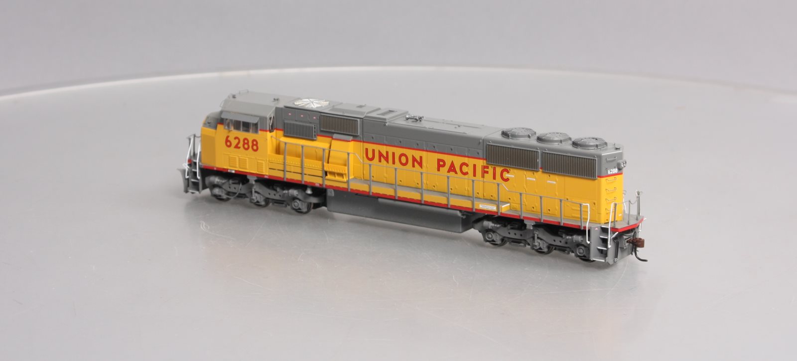 Athearn G67295 HO Scale Union Pacific SD60M Diesel Locomotive #6288