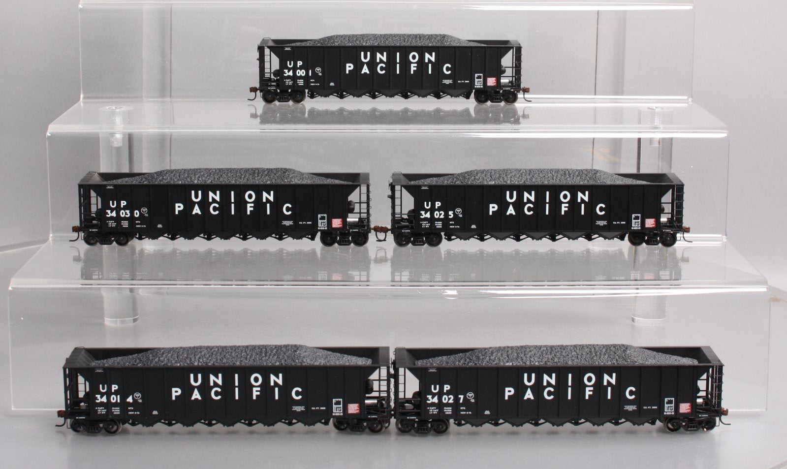 Athearn 94666 HO Union Pacific 5-Bay Rapid Discharge Hopper (Set of 5)