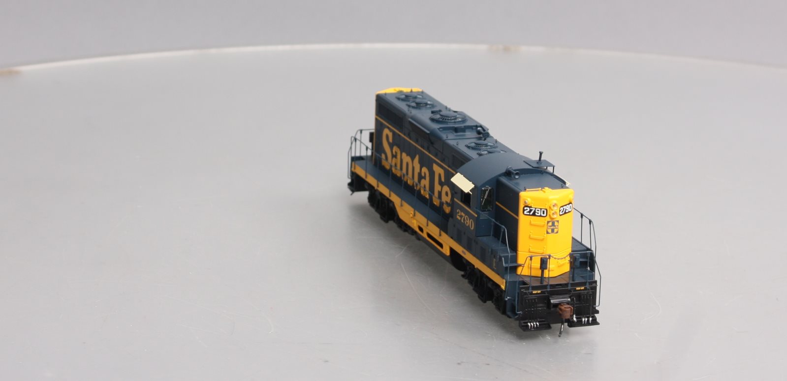Athearn G64249 HO Santa Fe GP7 Diesel Locomotive #2790 w/DCC/Sound