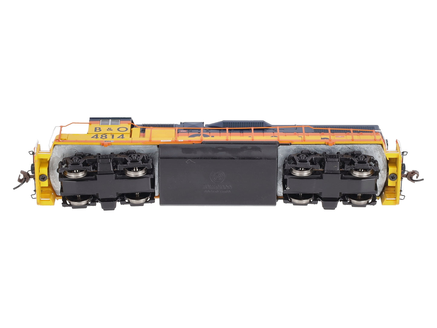 Bachmann 61705 HO Chessie GP38-2 Diesel Locomotive #4814
