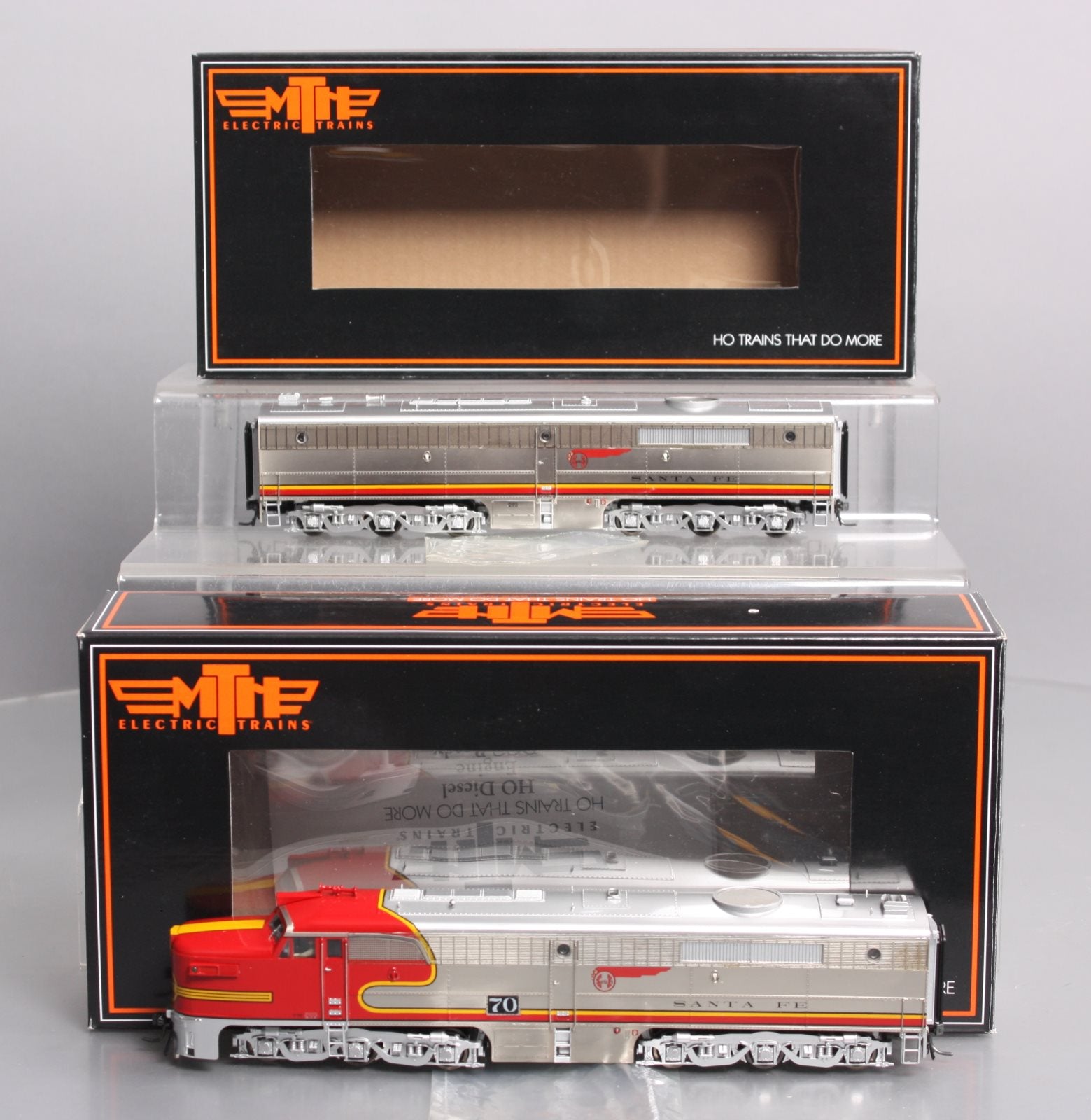 MTH 80-2272-0 HO Santa Fe Alco PA A/B Diesel Locomotive Set (Set of 2)
