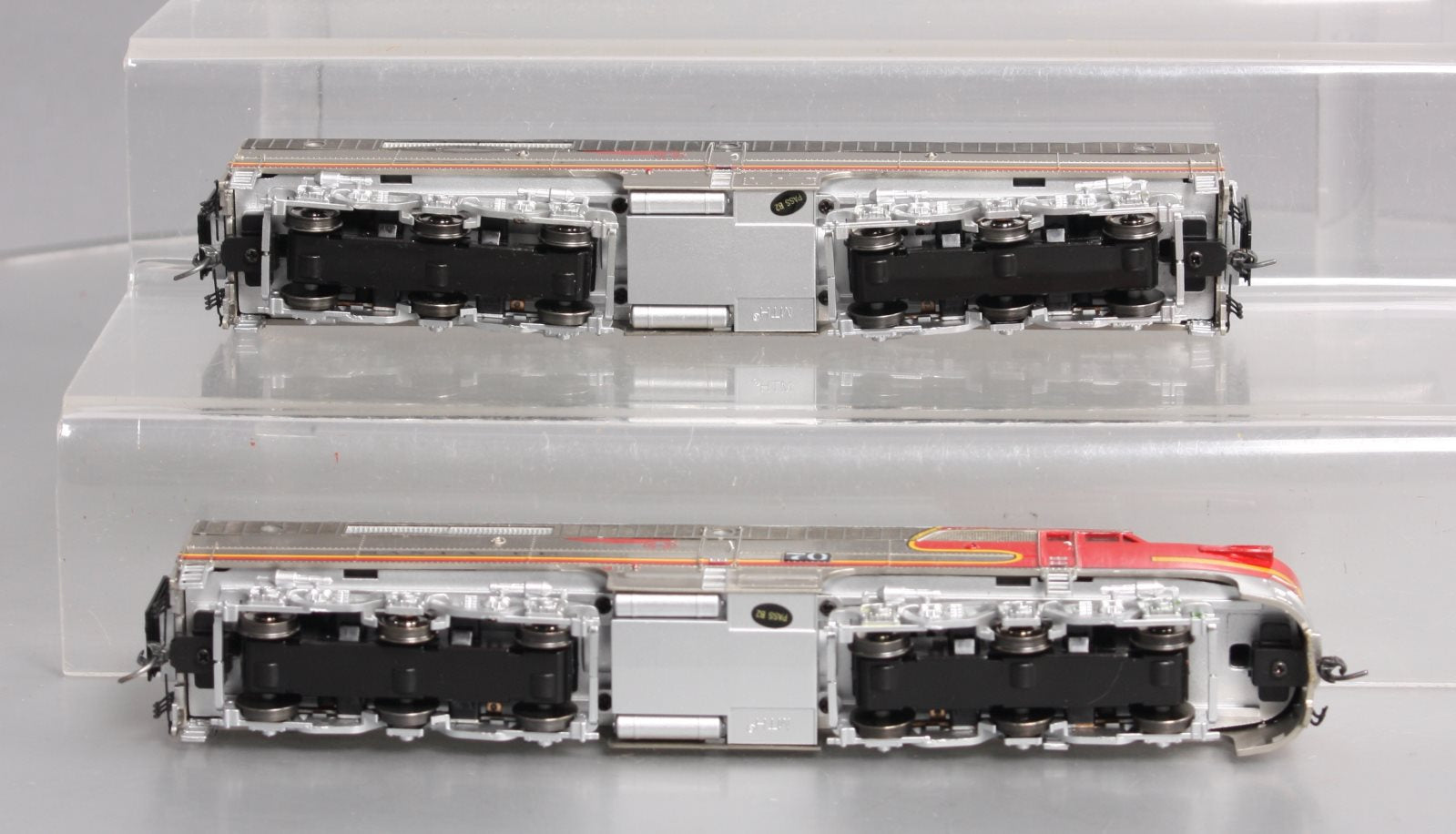 MTH 80-2272-0 HO Santa Fe Alco PA A/B Diesel Locomotive Set (Set of 2)