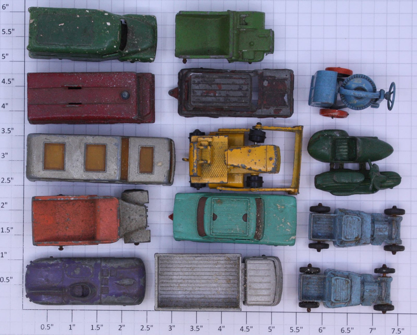 Acme 0919-19 Vintage Die-Cast Matchbox Size Cars and Trucks (Bag of 14)