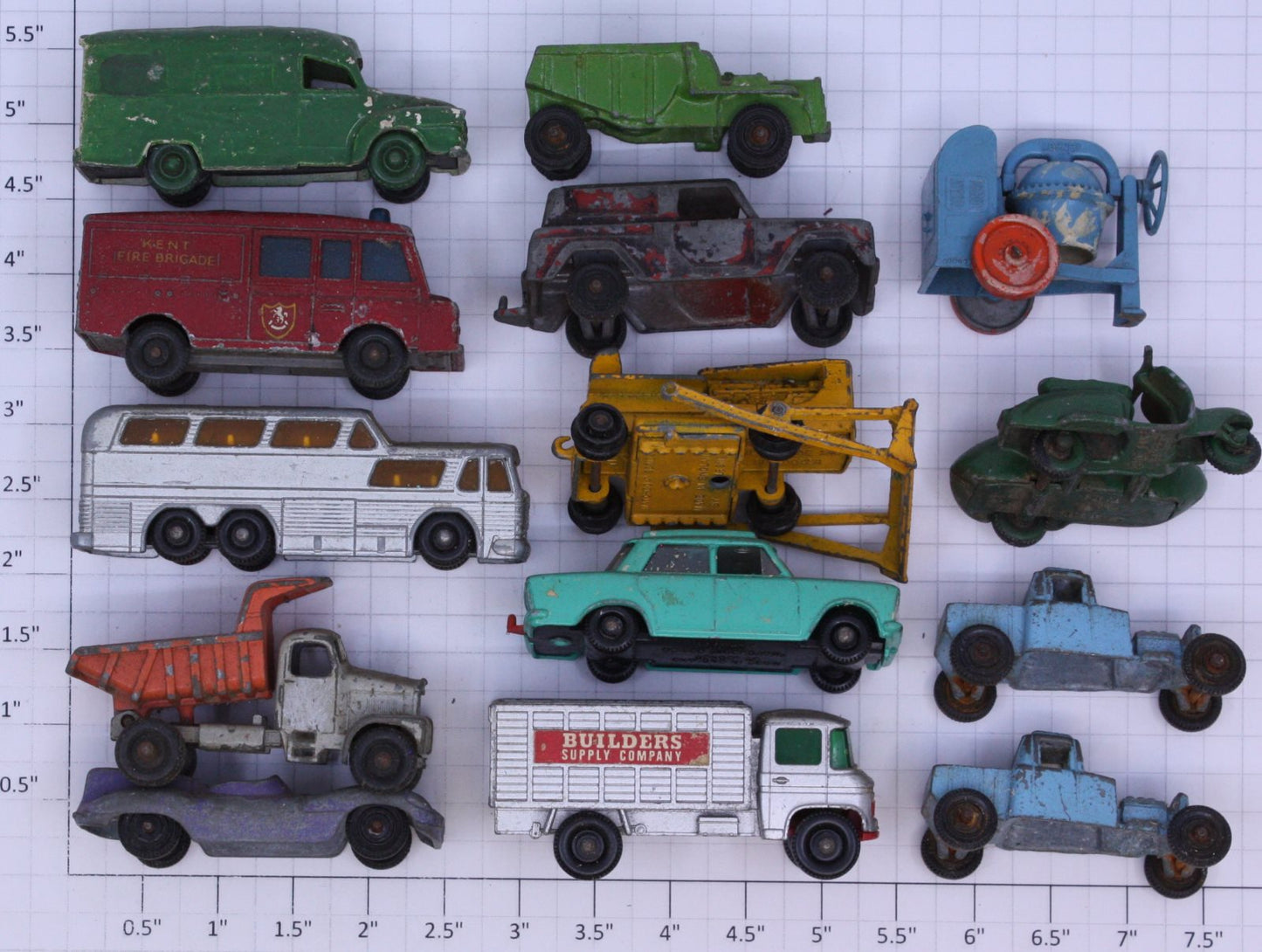 Acme 0919-19 Vintage Die-Cast Matchbox Size Cars and Trucks (Bag of 14)