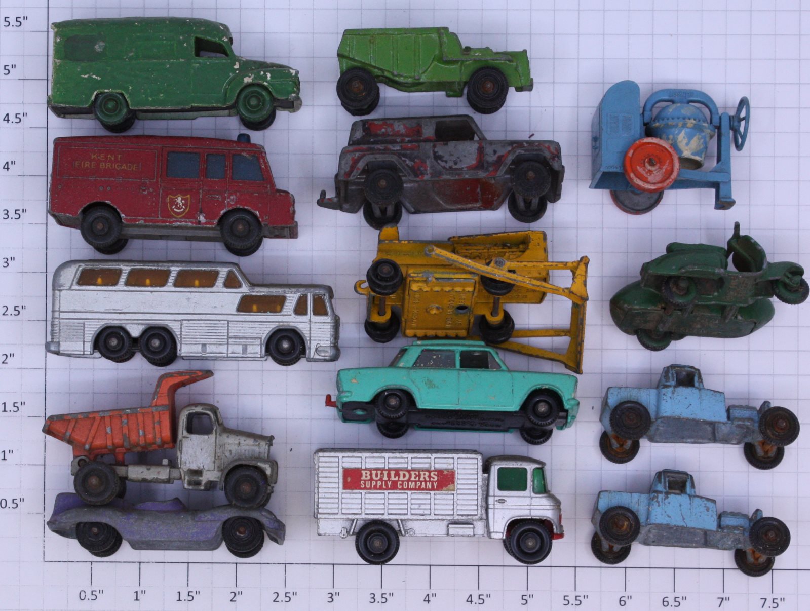 Acme 0919-19 Vintage Die-Cast Matchbox Size Cars and Trucks (Bag of 14)