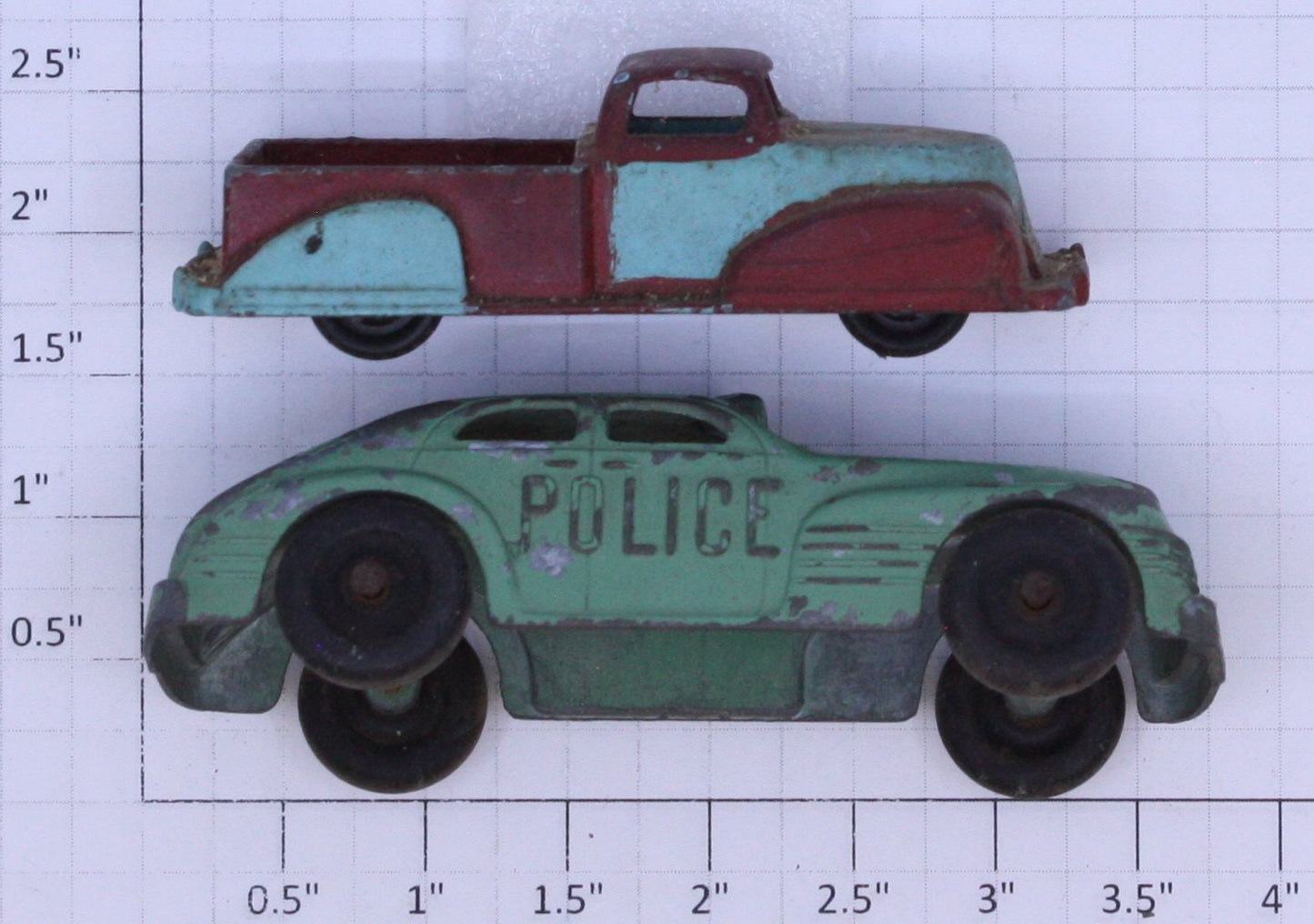 Acme 0919-21 Vintage Die-Cast Car and Truck (Bag of 2)