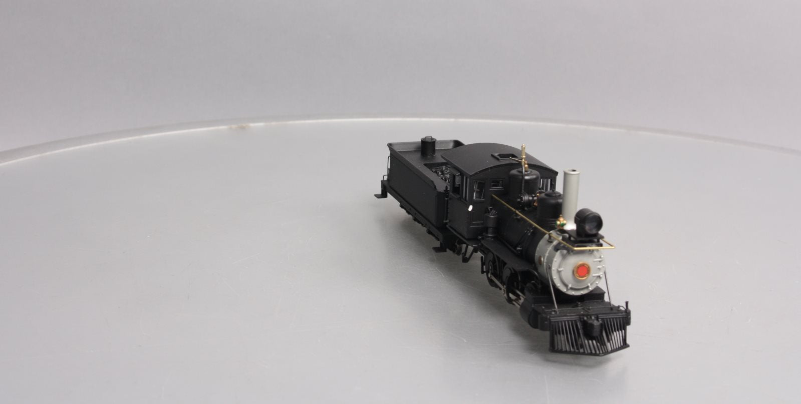 Bachmann 25299 On30 Painted & Unlettered 2-6-0 Mogul Steam Locomotive & Tender