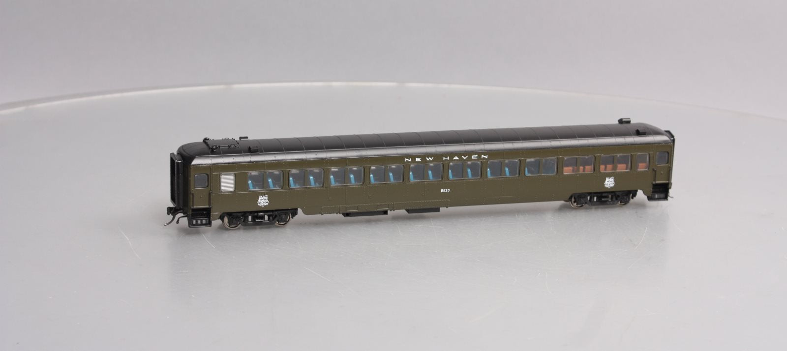 Rapido Trains 109105 HO New Haven 10-Window Smoker Coach #8523