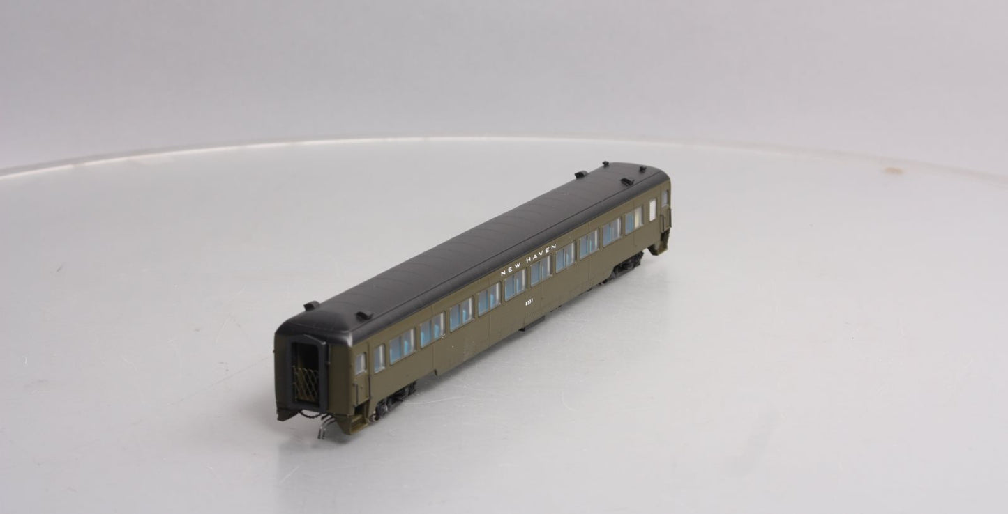 Rapido Trains 109124 HO New Haven 10-Window Coach #8237 (Pullman Green)