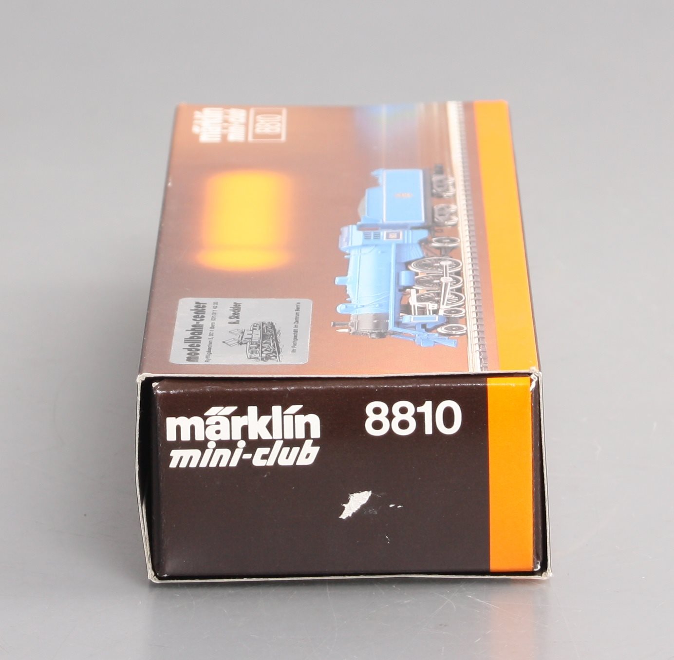 Marklin 8810 Z Scale Jersey Central 4-6-2 Blue Comet Steam Locomotive #831 LN/Box