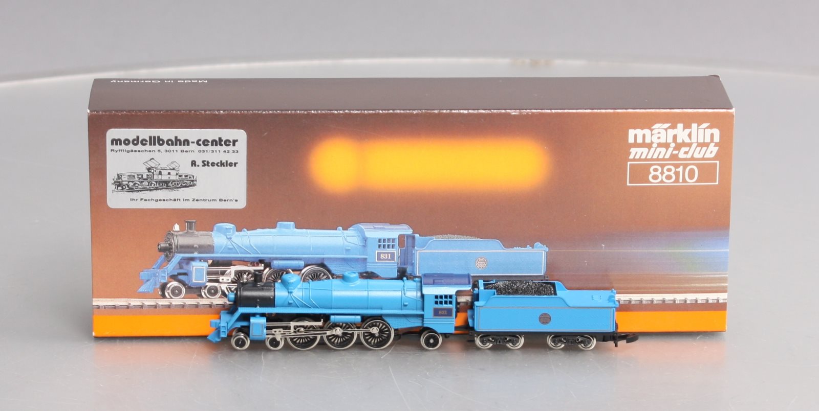 Marklin 8810 Z Scale Jersey Central 4-6-2 Blue Comet Steam Locomotive #831 LN/Box