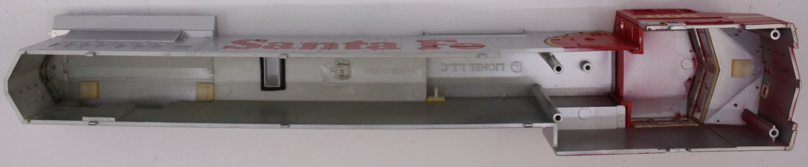 Lionel 8254-2 Santa Fe Dash-9 Diesel Body Shell #605
