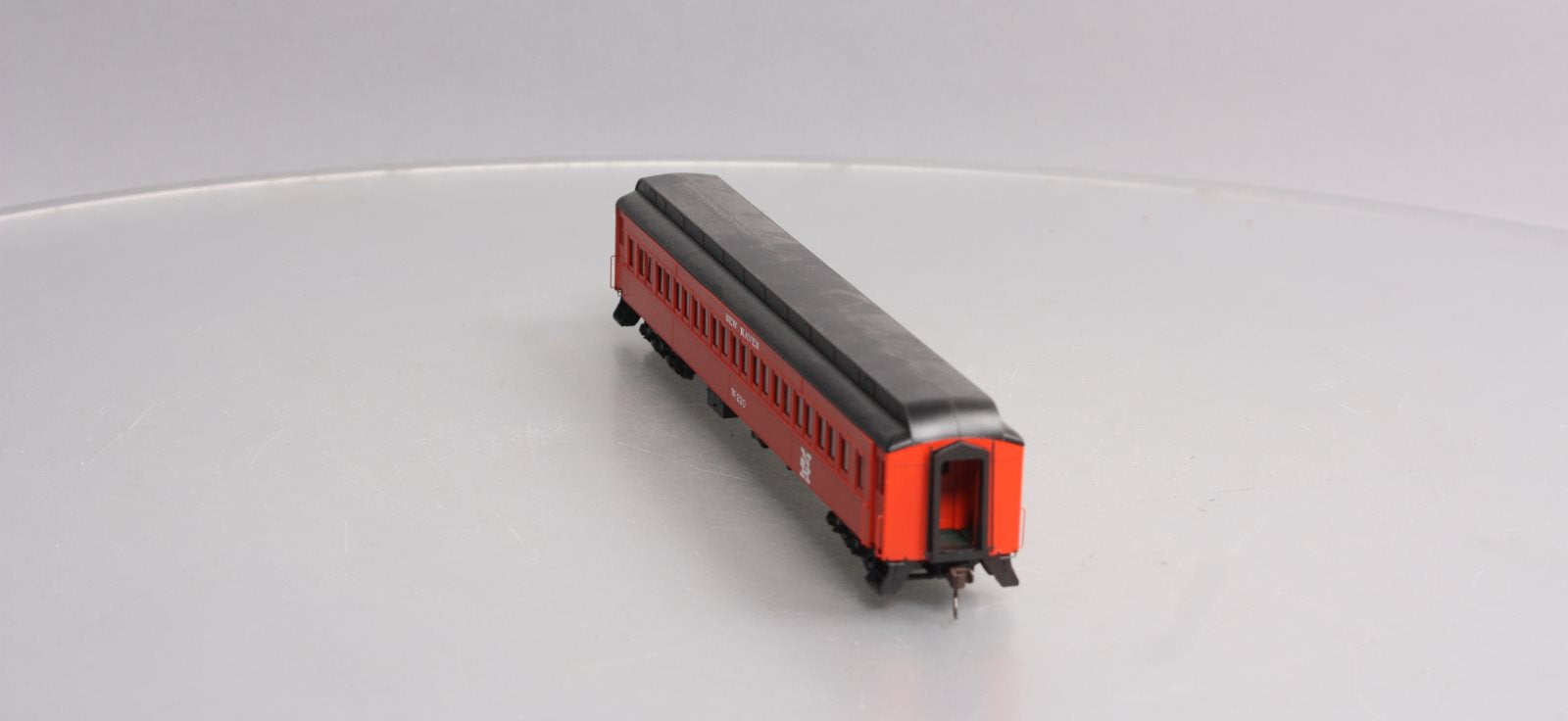 Atlas 20004973 HO New Haven Paired Window Coach #W-220