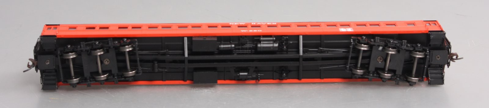 Atlas 20004973 HO New Haven Paired Window Coach #W-220