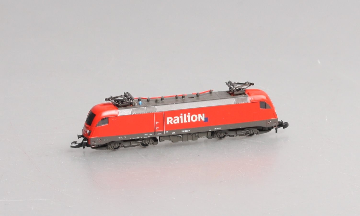 Marklin 88586 Z DB Railion Class 182 General-Purpose Electric Locomotive