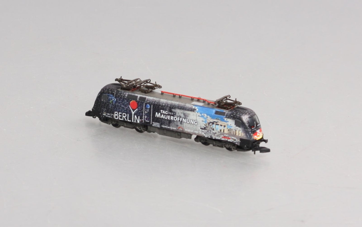 Marklin 88587 Z TX Logistik/MRCE 'Taurus' Electric Locomotive ES 64 U2-060