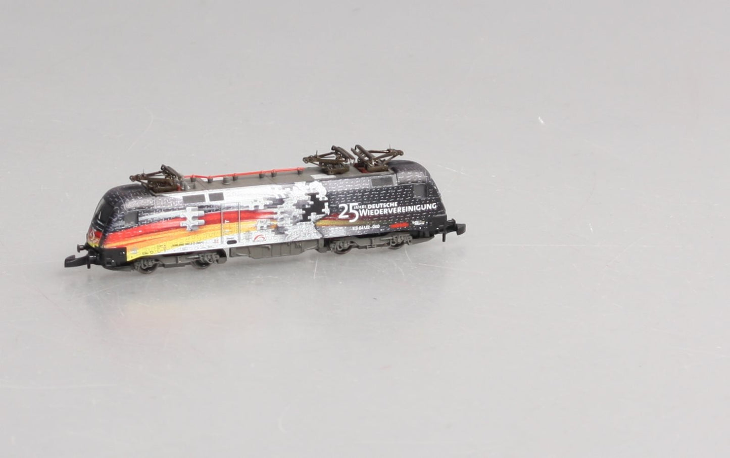 Marklin 88587 Z TX Logistik/MRCE 'Taurus' Electric Locomotive ES 64 U2-060