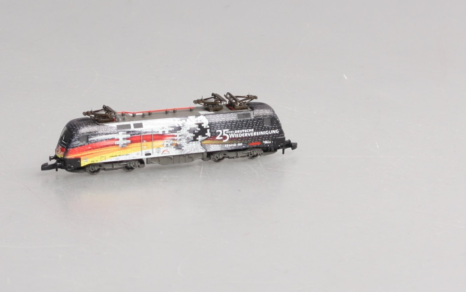Marklin 88587 Z TX Logistik/MRCE 'Taurus' Electric Locomotive ES 64 U2-060