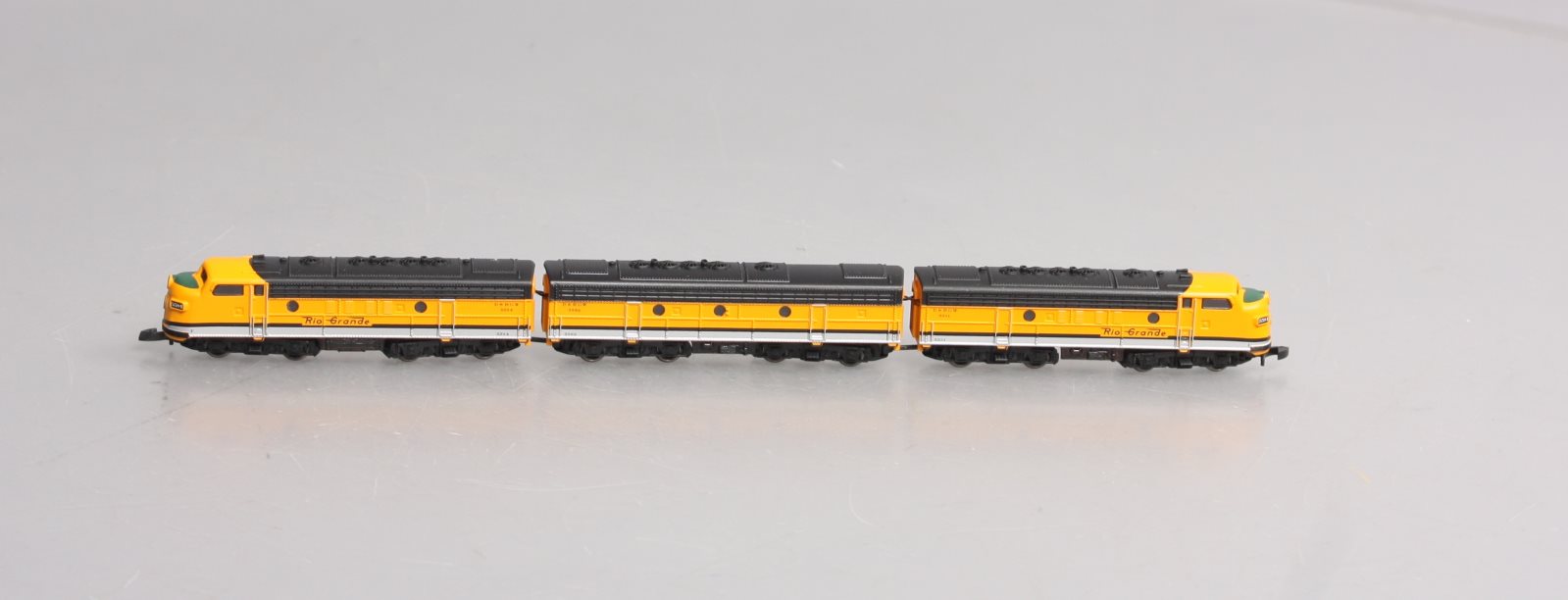 Marklin 88198 Z D&RGW EMD F7 A-B-A Diesel-Electric Locomotive Set (Set of 3)