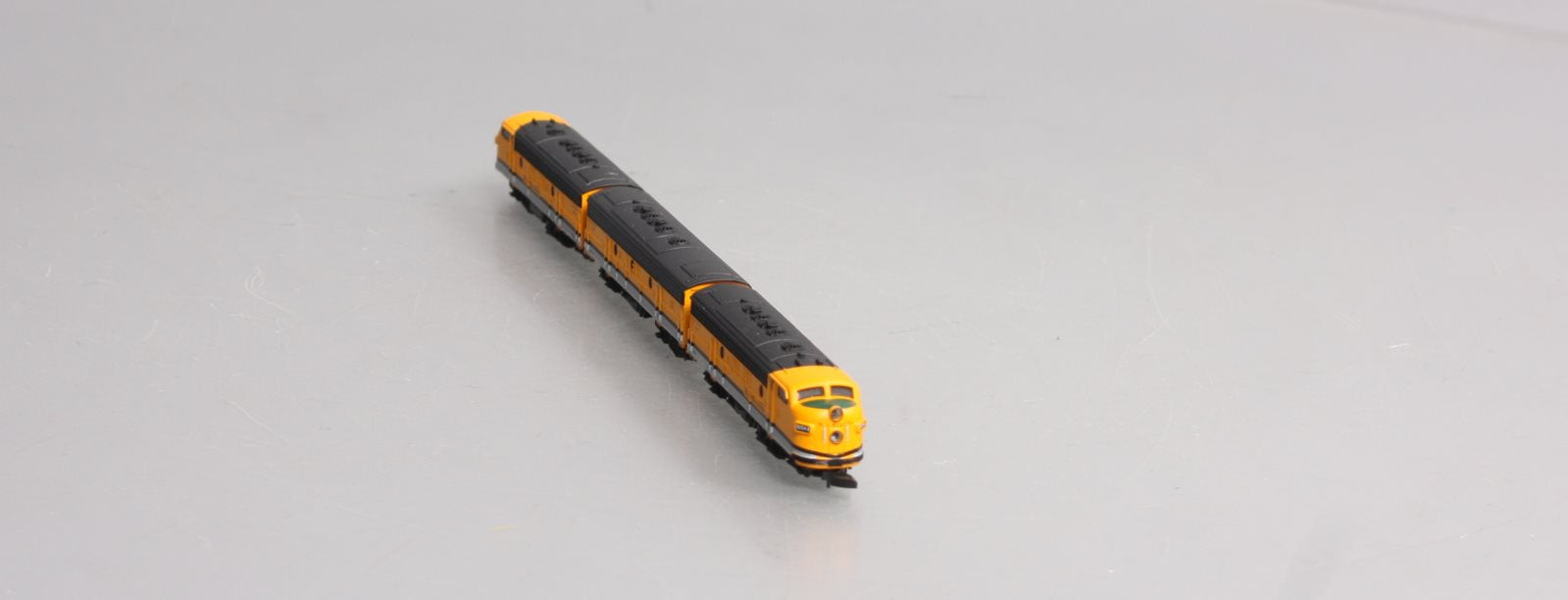Marklin 88198 Z D&RGW EMD F7 A-B-A Diesel-Electric Locomotive Set (Set of 3)