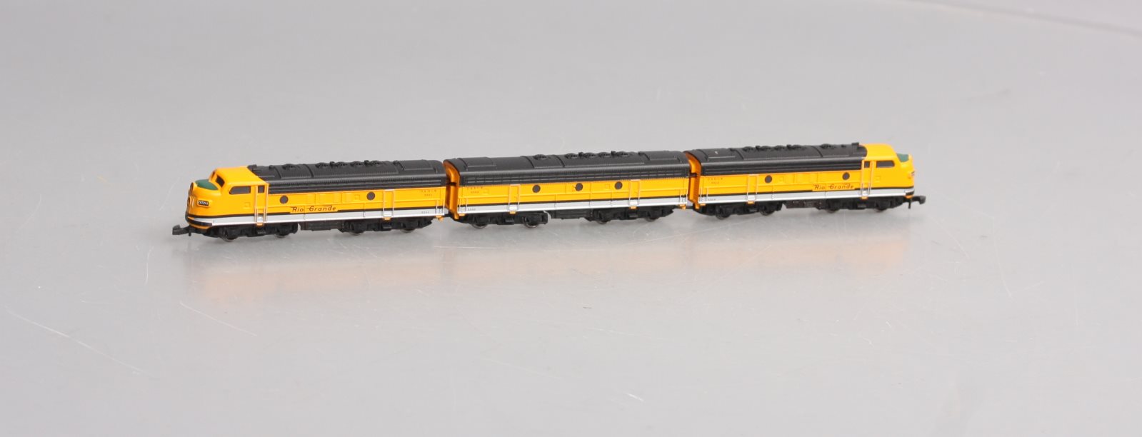 Marklin 88198 Z D&RGW EMD F7 A-B-A Diesel-Electric Locomotive Set (Set of 3)