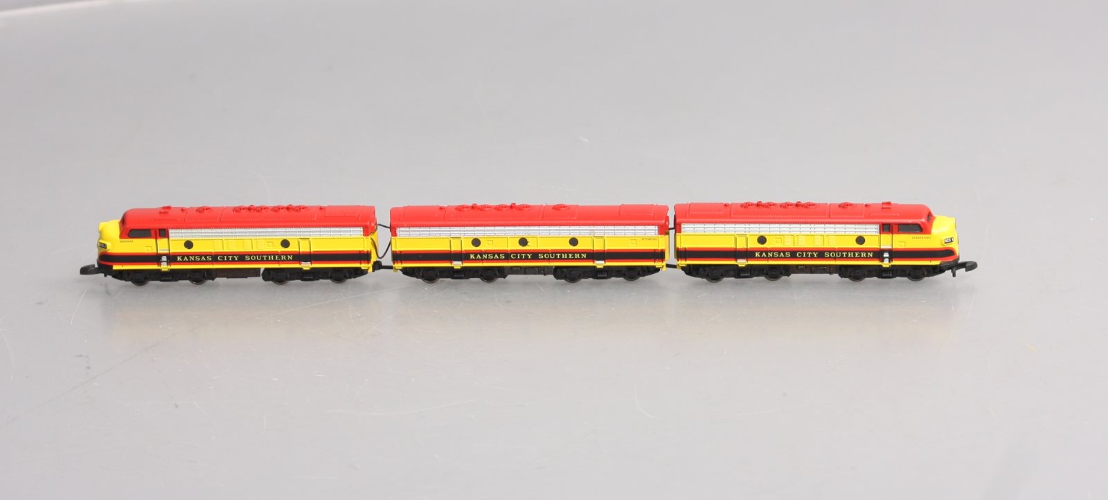 Marklin 88199 Z Kansas City Southern F7 A-B-A Diesel Locomotive Set (Set of 3)