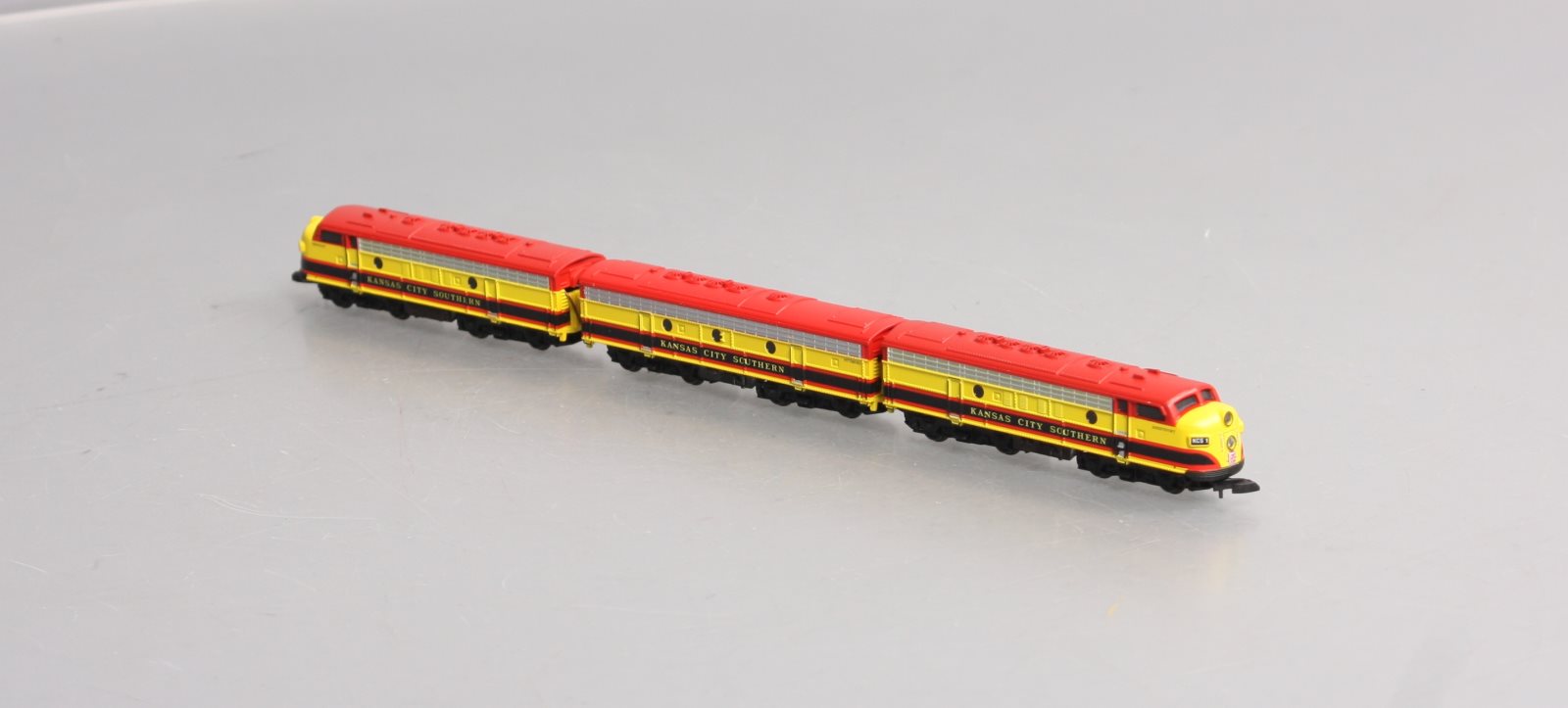 Marklin 88199 Z Kansas City Southern F7 A-B-A Diesel Locomotive Set (Set of 3)