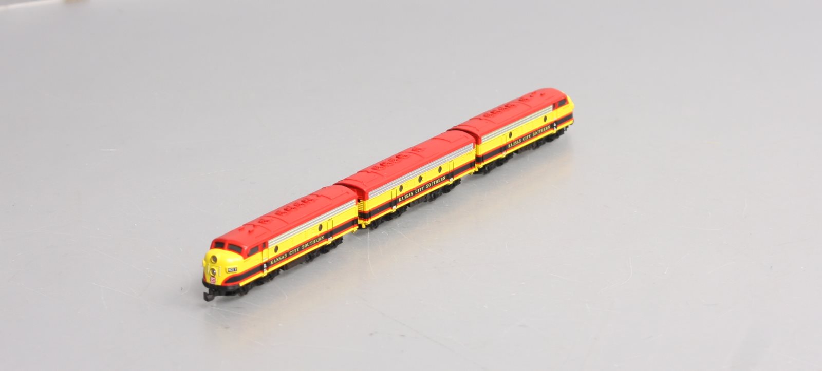Marklin 88199 Z Kansas City Southern F7 A-B-A Diesel Locomotive Set (Set of 3)