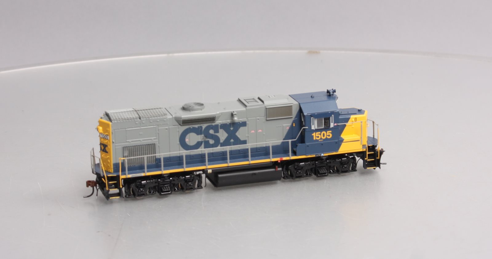 Athearn G68027 HO Scale CSX GP15T Diesel Locomotive #1505