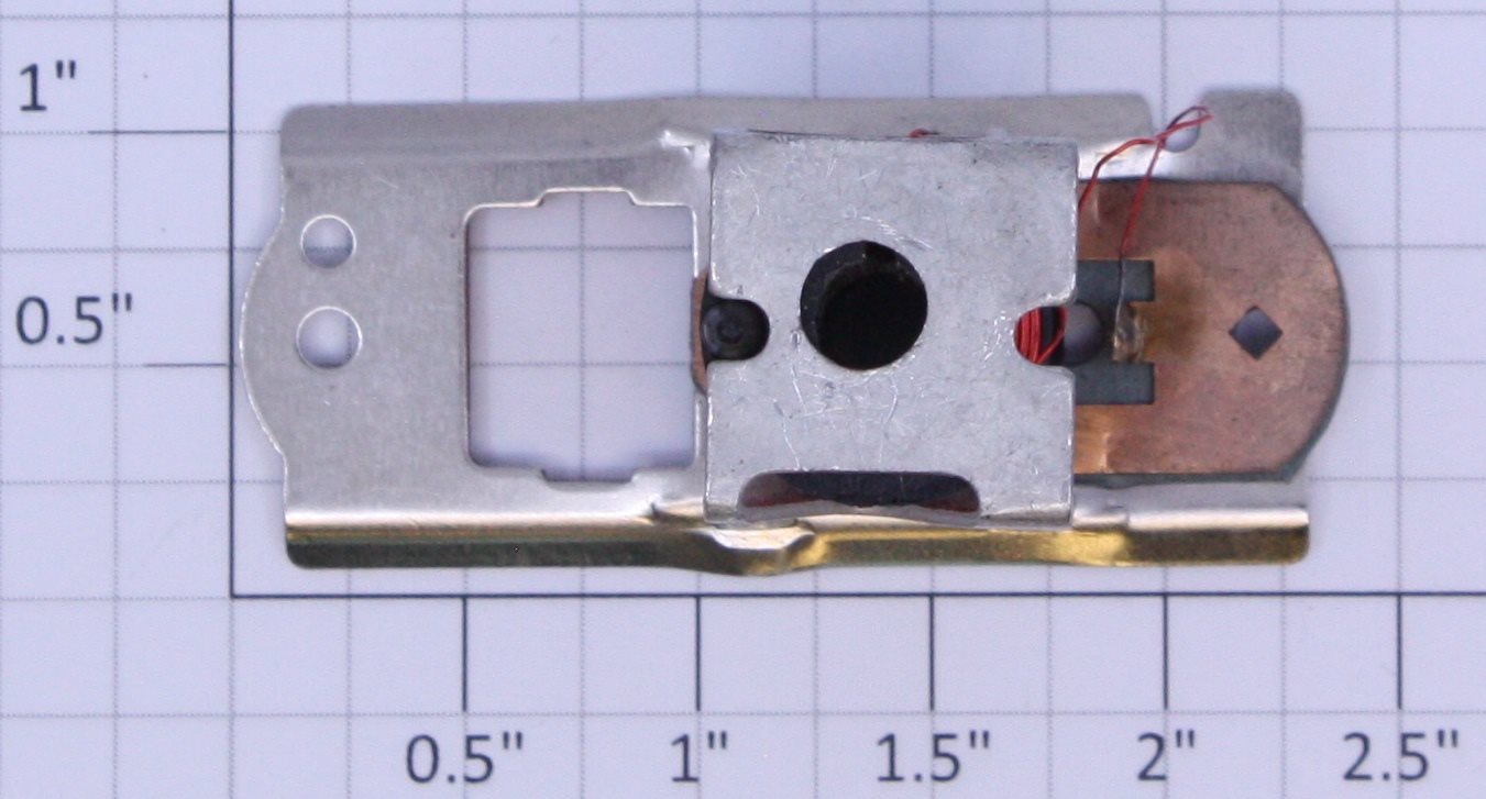 Lionel 252-15X Crossing Gate Bottom Plate and Coil without Plunger
