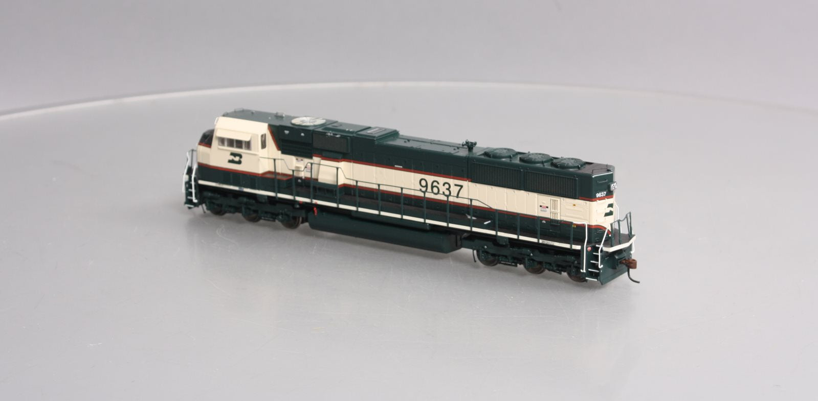 Athearn G64766 HO Burlington Northern/Executive SD70MAC Diesel Locomotive #9637