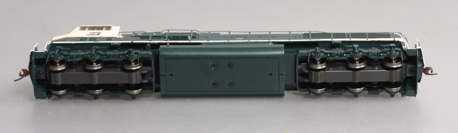 Athearn G64766 HO Burlington Northern/Executive SD70MAC Diesel Locomotive #9637