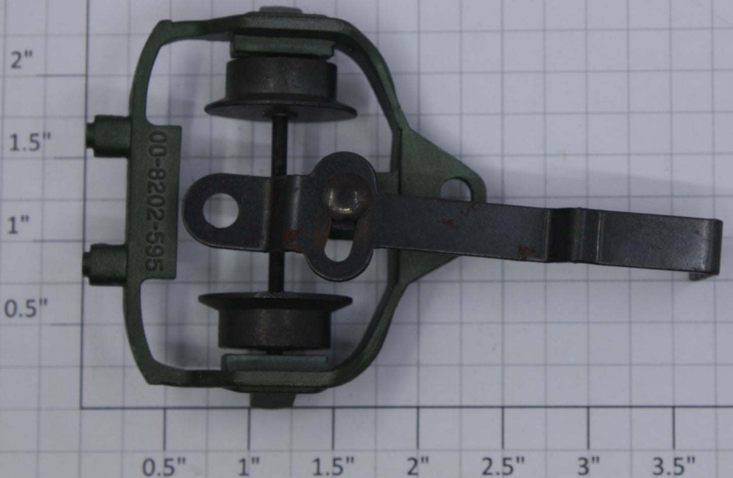 Lionel 8610-581 Green Rear Truck & Drawbar Assembly