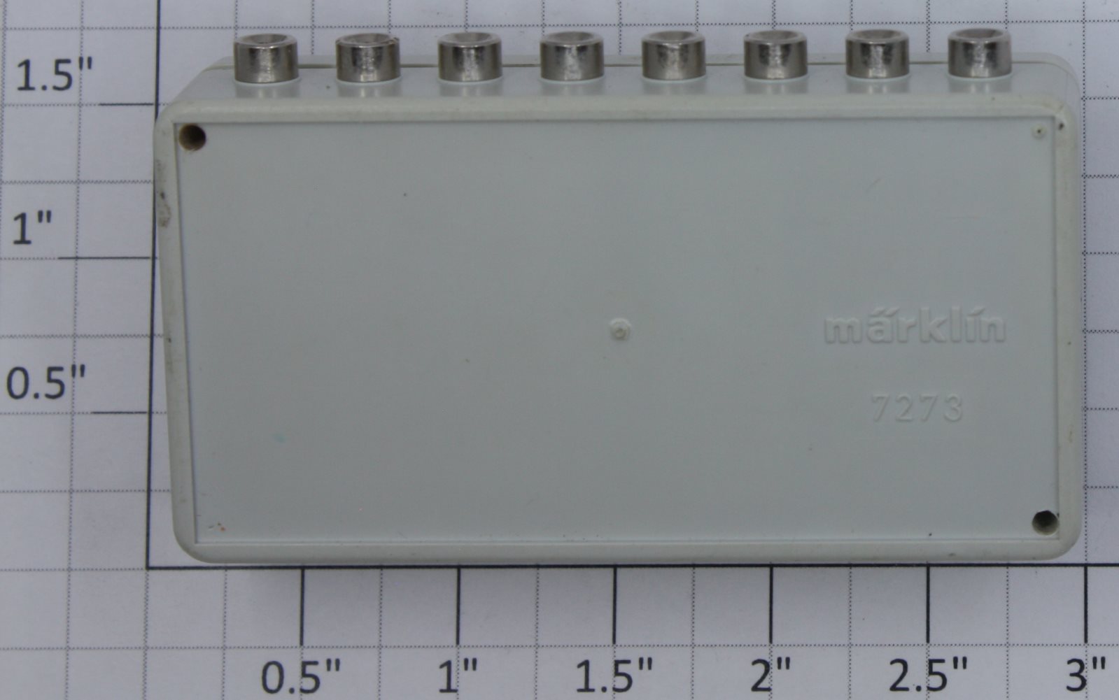 Marklin 7273 HO Gauge 8-Connector Yellow and Green Buttons